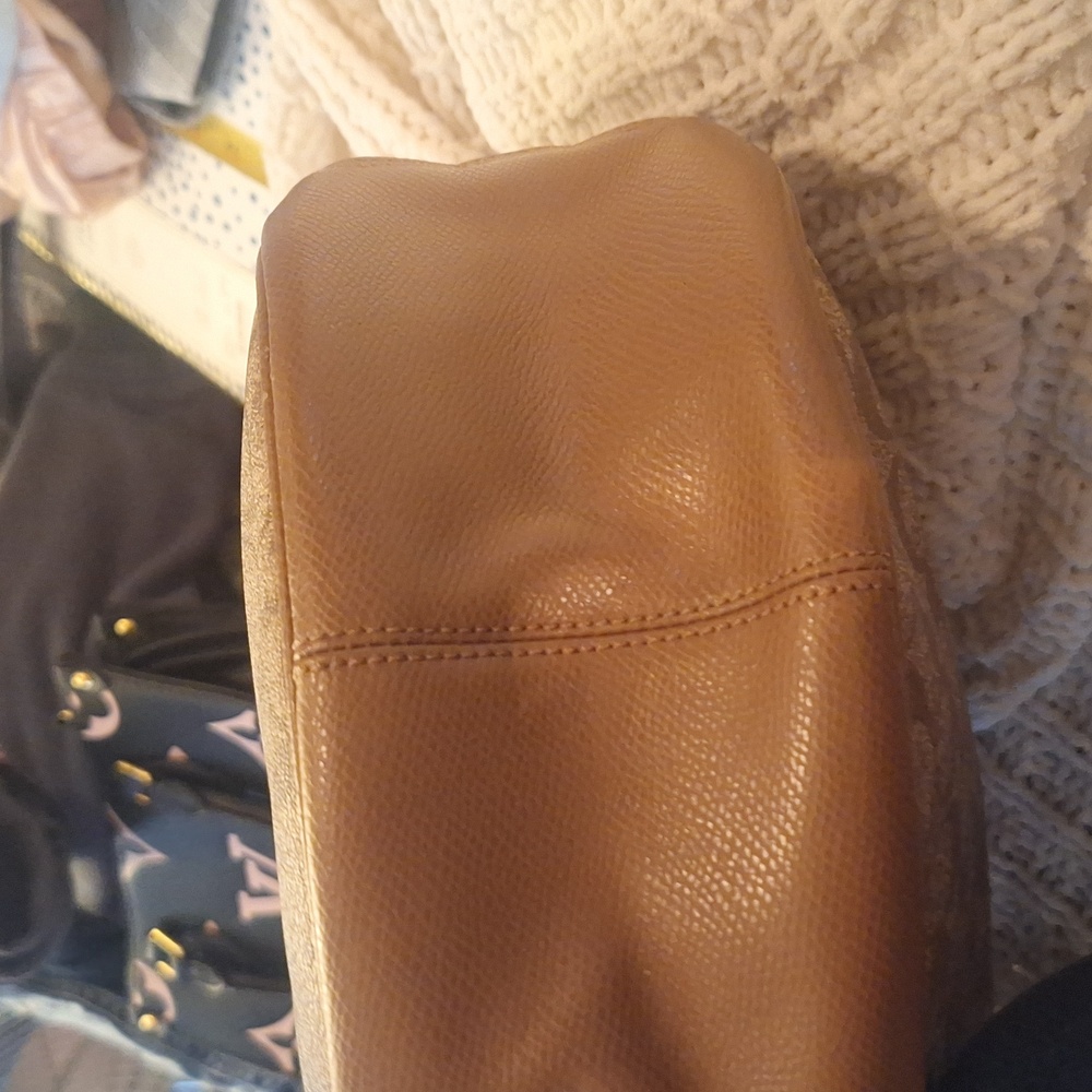 Coach Tan Signature Hobo Bag Nwot - Picture 16 of 16